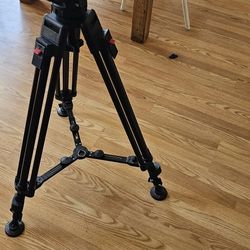 Cartoni HiDV Fluid Head W/sticks