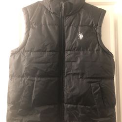 men's insulated vest, size M