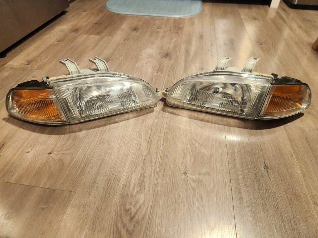 92to95 Honda Civic Sir Oem Headlights And Corner Lights