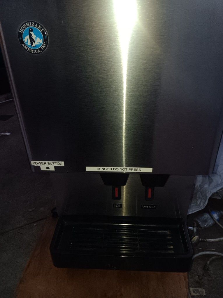 Hoshizaki Ice & Cold Water Dispenser Conter Top Includes Dual Filter System And All Part For Water Supply Parts Ready To Install