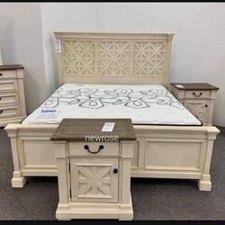 🧿Bolanburg Antique White Bedroom Set🌷
$2,227.5