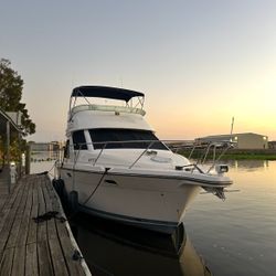 Bayliner 3788 Boat
