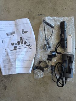 Tactical light kit for picanny rail mount