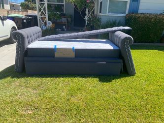 Day bed with trundle / nice mao