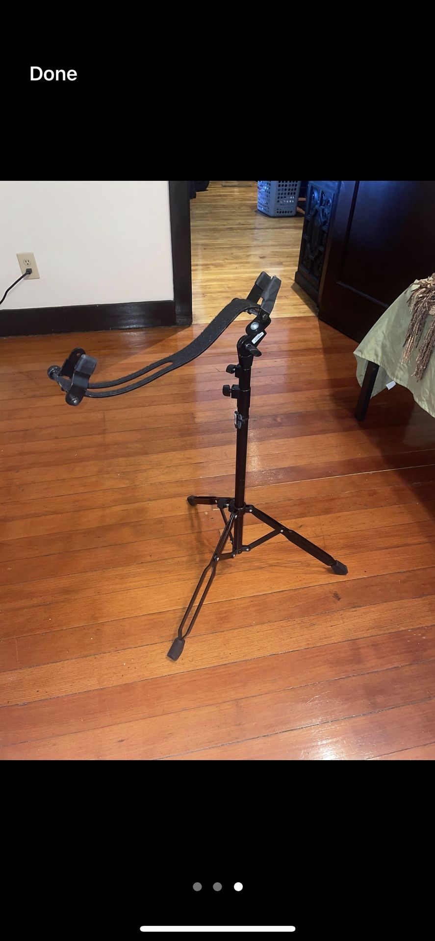 K&M Performer Walk Up Guitar Stand