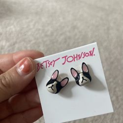 Betsey Johnson stud earrings