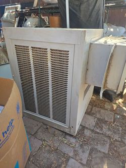 Window  swamps evaporative cooler.. used