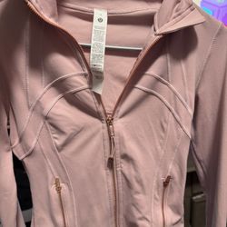 Rose gold Lululemon Short Define Jacket Worn Once !