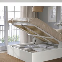 Queen Size bed w/ Storage MALM IKEA