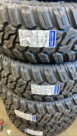33x12.50R15LT Maxtrek M/T Set Of 4 New Tires