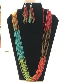 Collar y aretes #1
