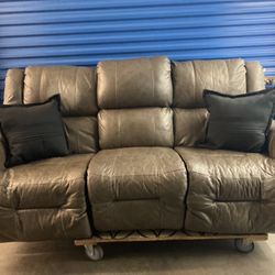 Gray Recliner Couch (Free delivery)