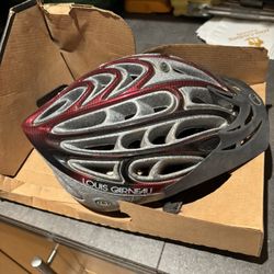 LOUIS GARNEAU T-BONE V BICYCLE HELMET 