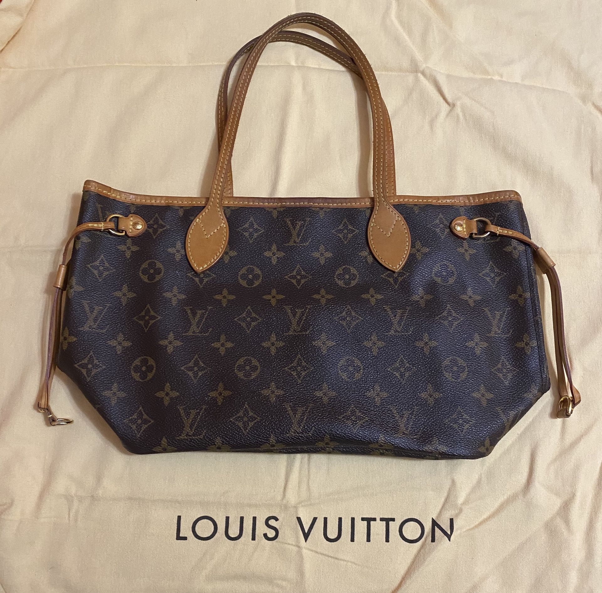 Louis Vuitton Neverfull PM