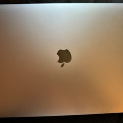 2017 MacBook Pro 15 Inch i7 Processor