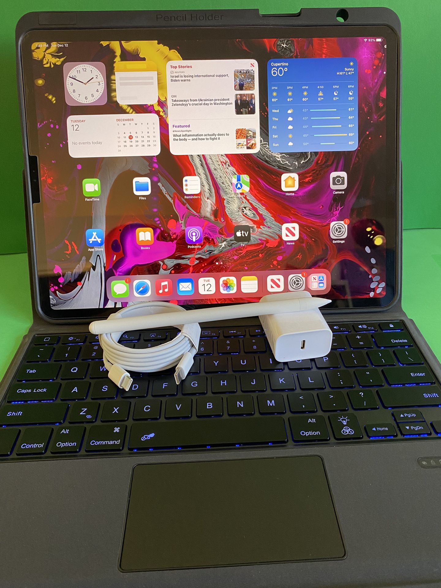 256GB Apple IPad Pro 12.9” 3rd Generation (Face ID/Liquid Retina Display) with keyboard, stylus Pen & Accessories