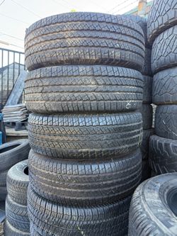 Vendo 265/70/R17 las 4 llantas Goodyear las 4 por $218