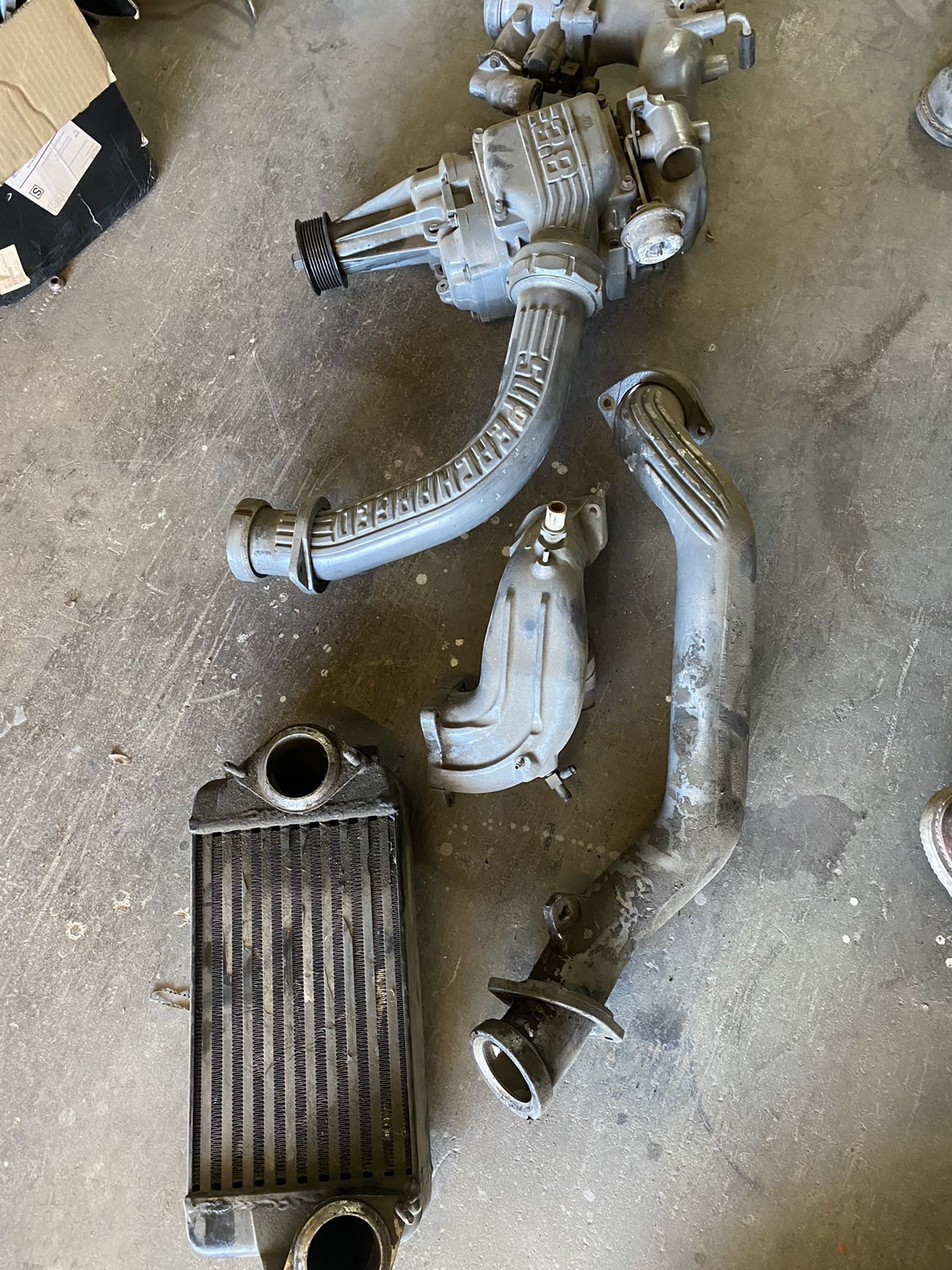 Ford Thunderbird 3.8 Supercharger with Intercooler