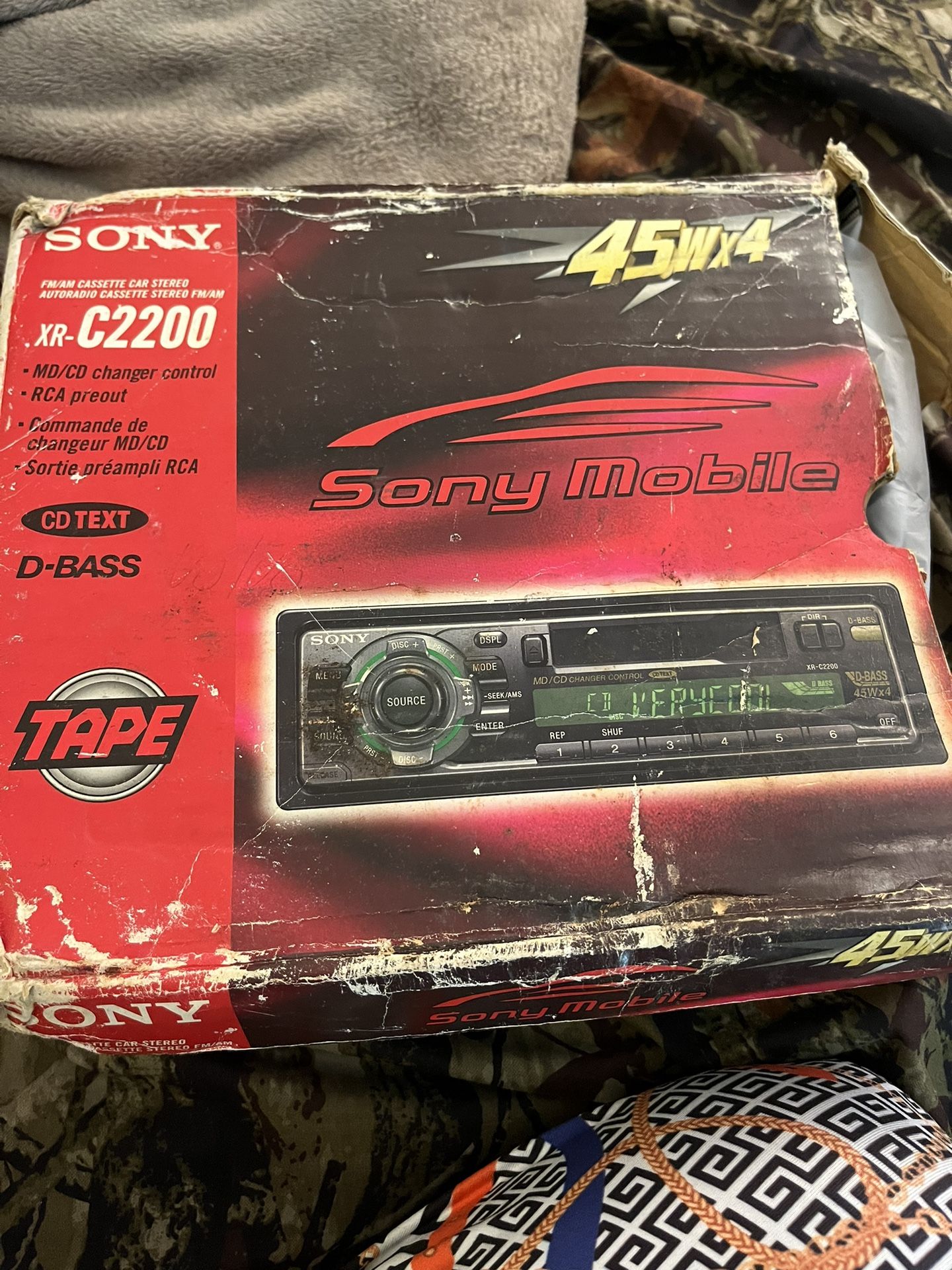 SONY AM/FM CASSETTE CAR STEREO