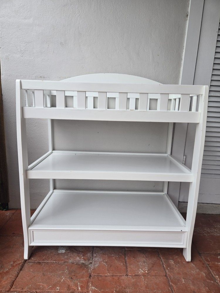 Delta Children Changing Table