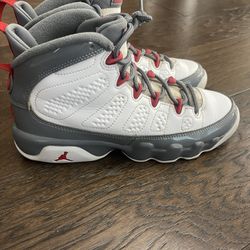 Jordan 9 Retro “Fire Red” Size 4.5y