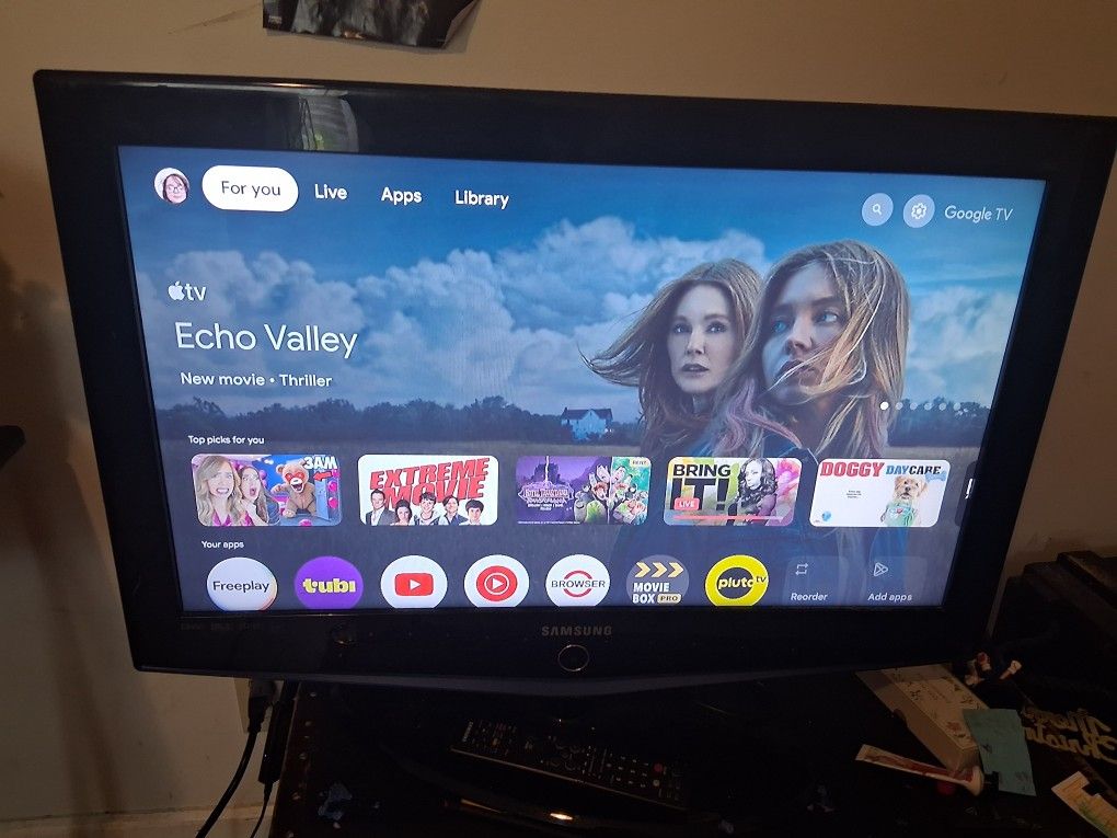 27inch TV W/Chromecast