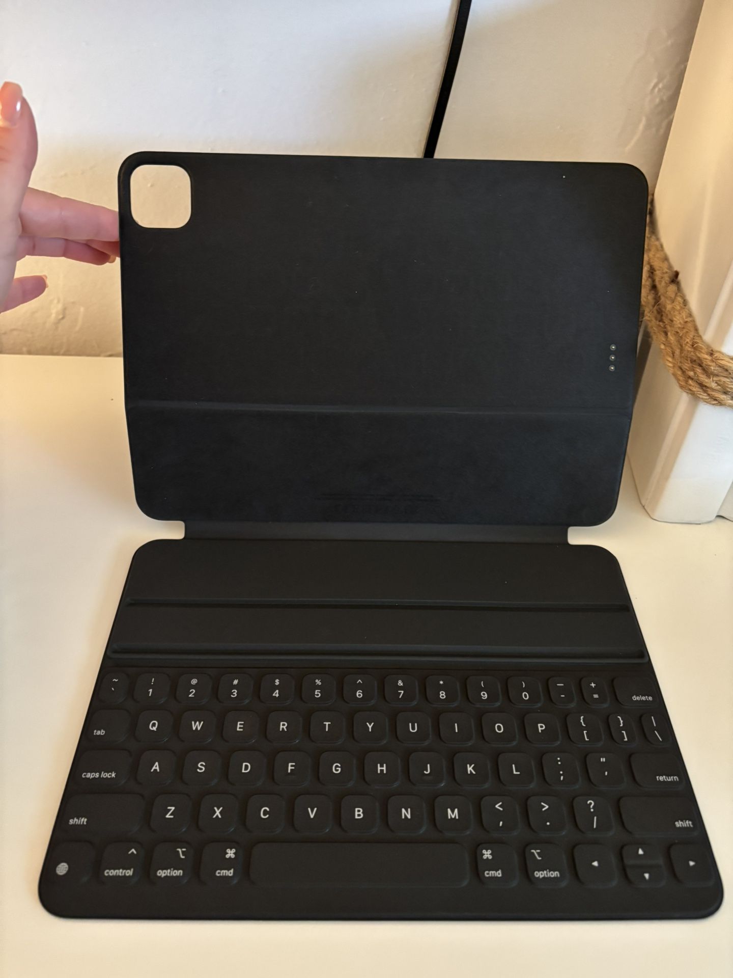 Apple Keyboard Folio (A2038)