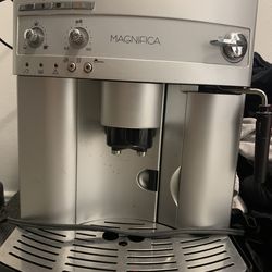 Delonghi Magnifica