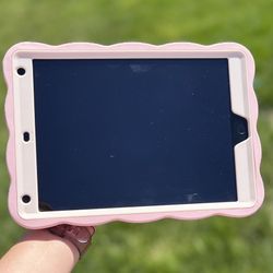 Like New Apple iPad 9th Gen 64GB + Case