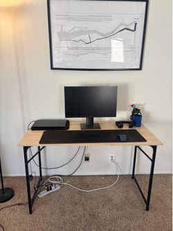 Minimalist Desk