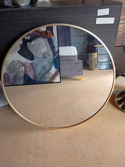 Round Framed Wall for Over Sink, Entryway, Living Room, Bathroom Vanity Mirror in Glod