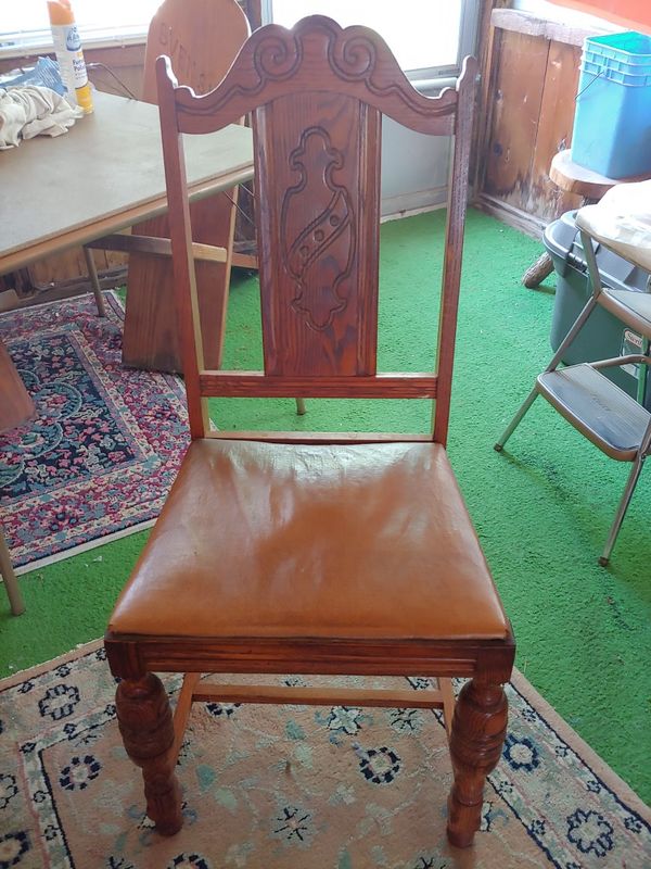 4 Solid Oak Dining Chairs For In Mcpherson Ks Offerup