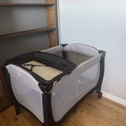 Kinder 4 In 1 Portable Bassinet 