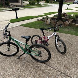 2 Diamondback Mountain bikes - Kids
