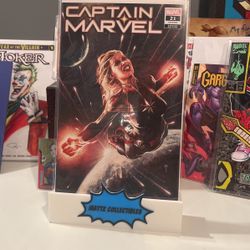 Captain Marvel #21 - Exclusive Variant