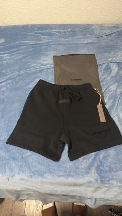 Fear of God Essential, Black shorts, S/M/L