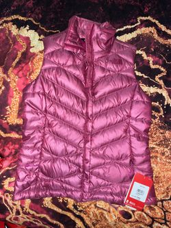 NWT North Face puffer vest