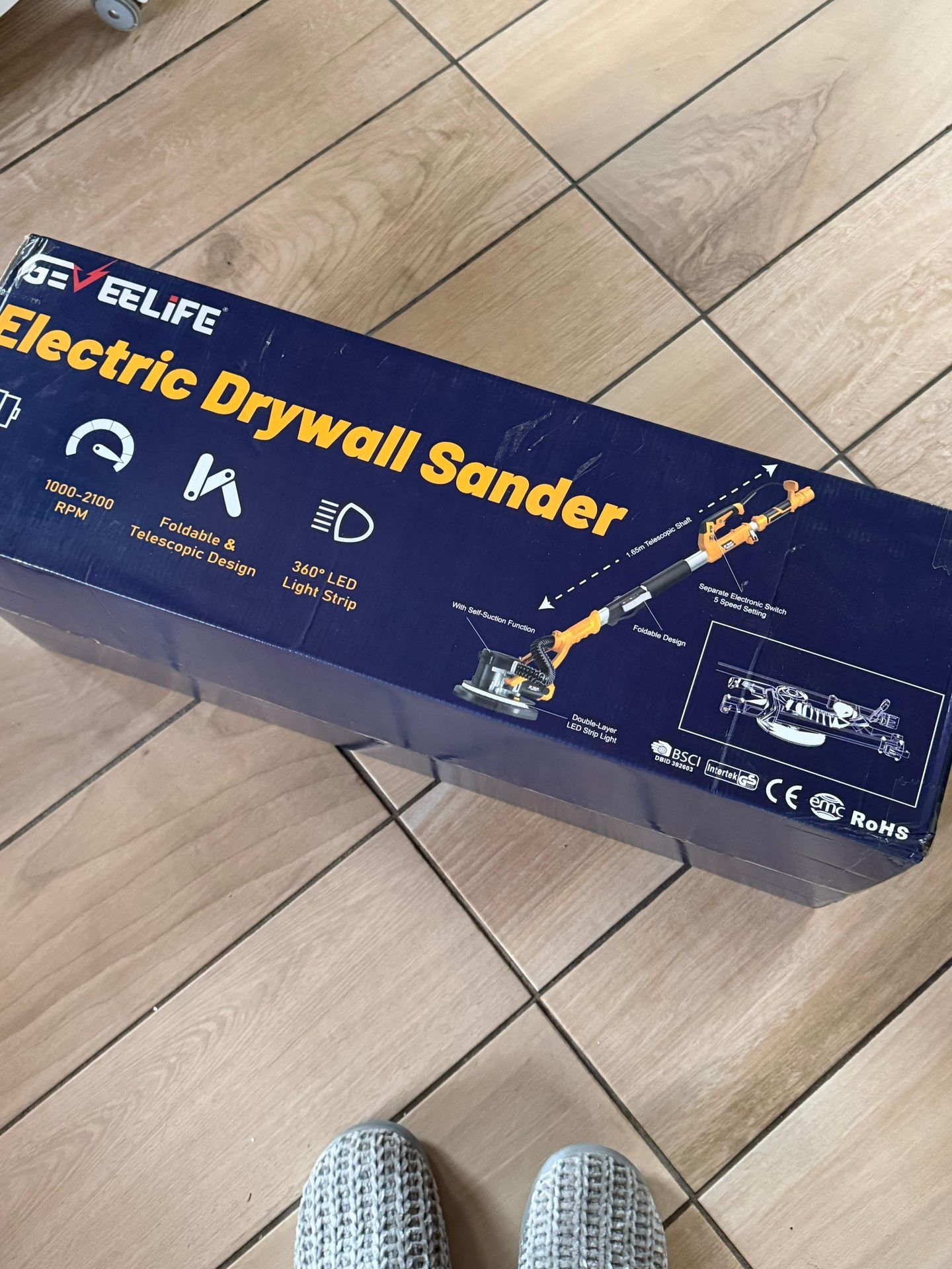 GEVEELIFE Electric sander for drywall, 880W 7.33A with vacuum dust collector, 5 variable speeds 1000 2100RPM, LED light, foldable and extendable handl