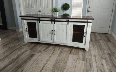 Beautiful 79" farmhouse/rustic Tv Stand