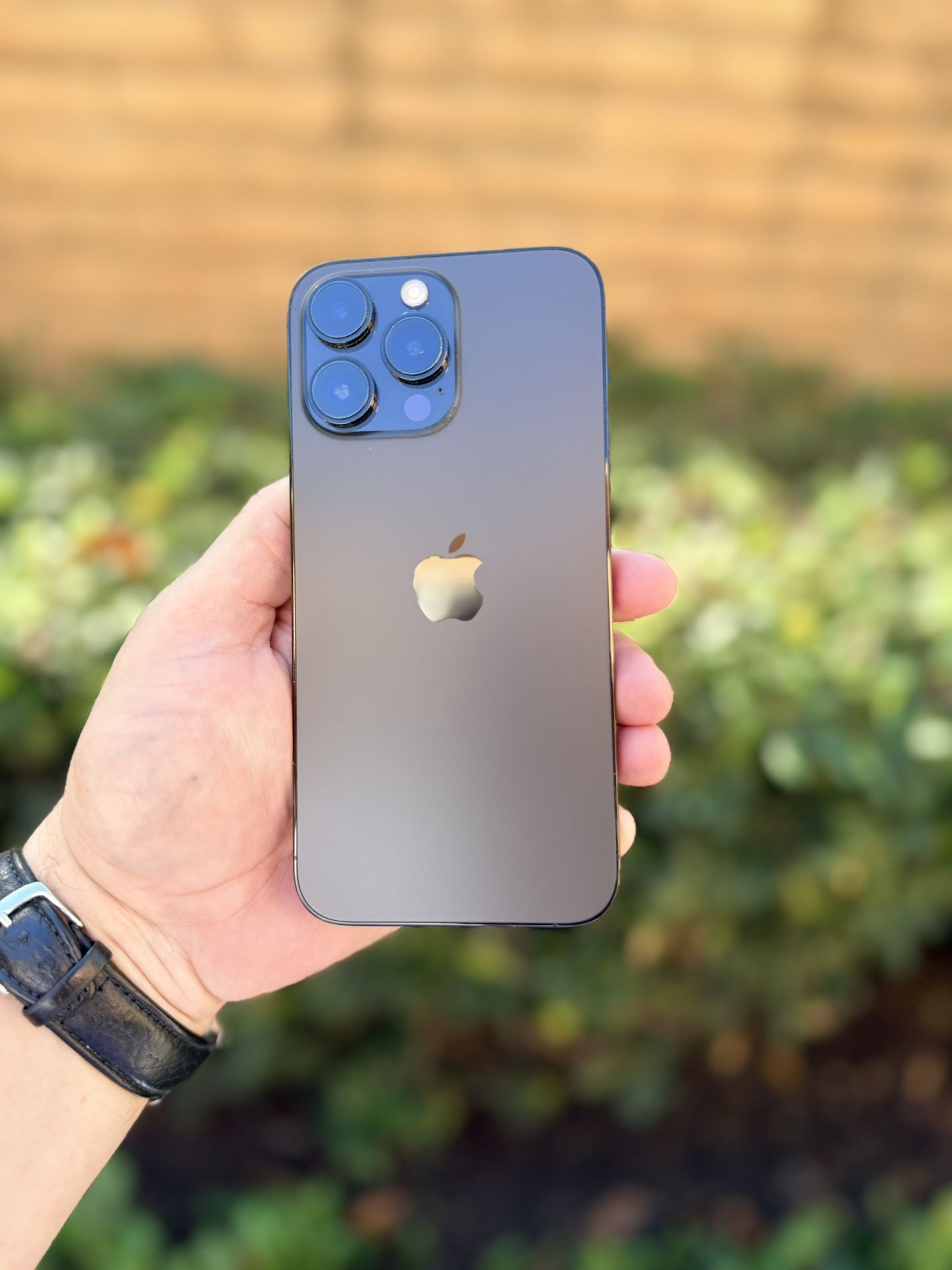 iPhone 14 Pro Max 256 GB Pristine Amazing Condition! UNLOCKED use any carrier. Hablo Espanol.