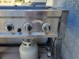Bakers and chef 8 burner grill