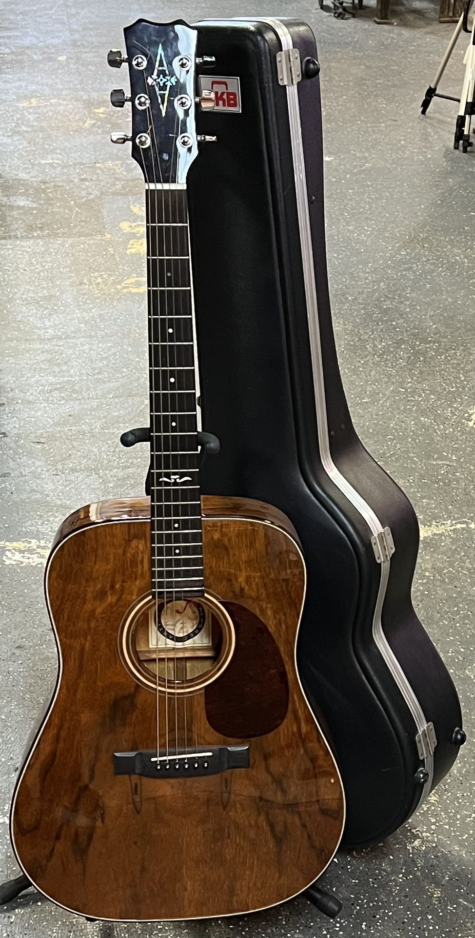 Alvarez 5040 Mahogany Acoustic Electric Guitar