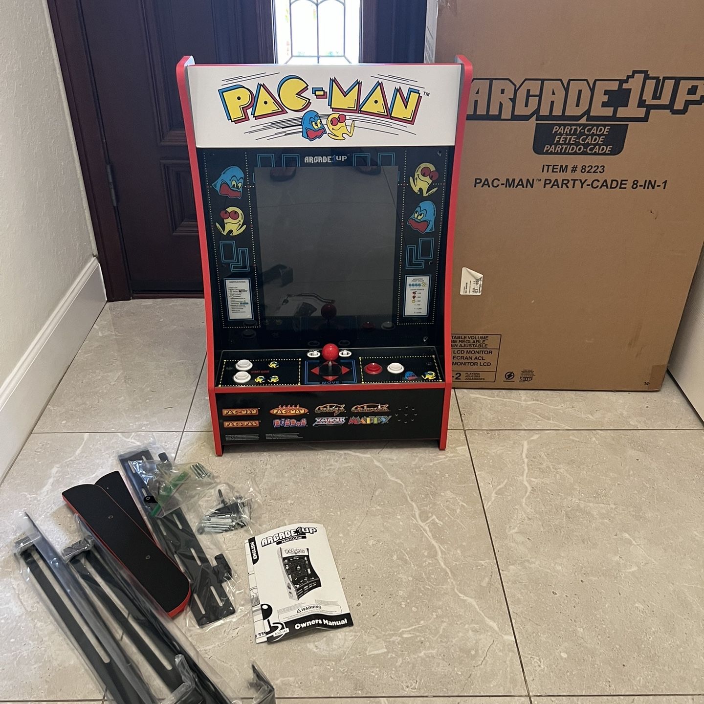 PAC-MAN Deluxe Partycade - 12 Games