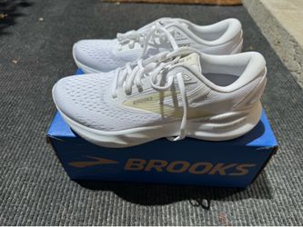 Brooks Running Shoes-size 7