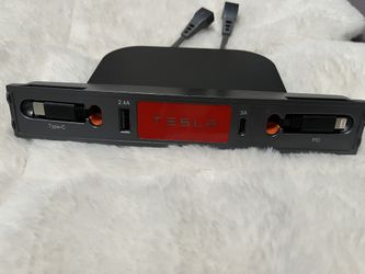 Tesla Charging Hub Model 3