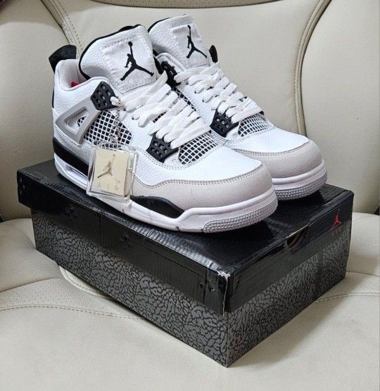 Jordan 4 Retro