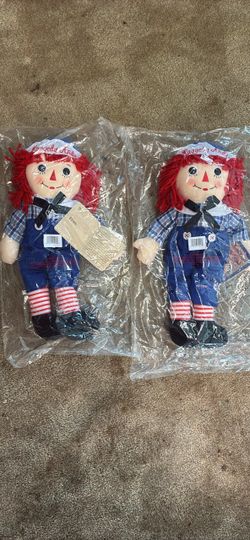 Raggedy Ann & Andy dolls
