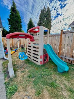 Kids Plastic Playset with Slide