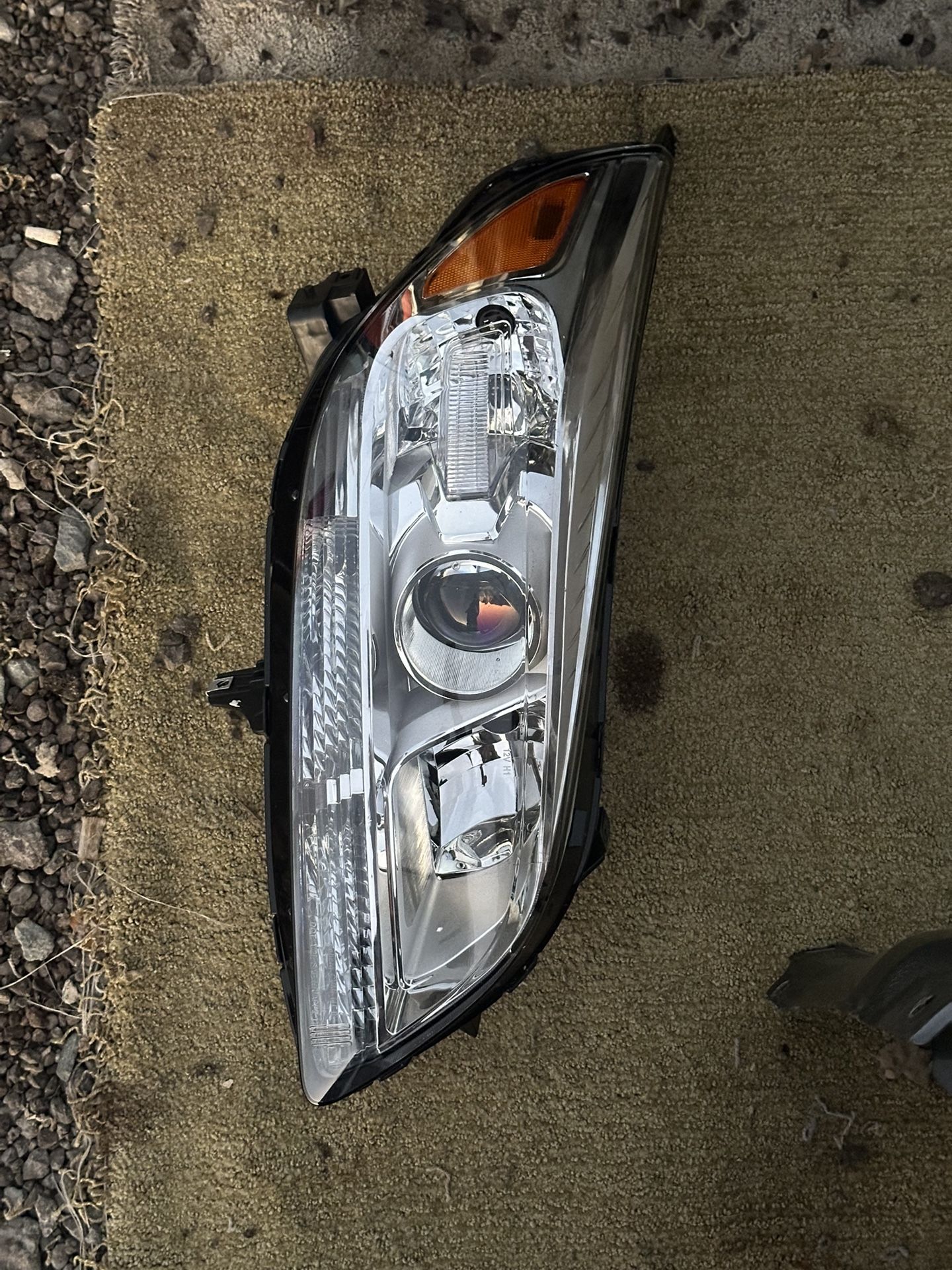 Right Headlight Malibú 2013-2015