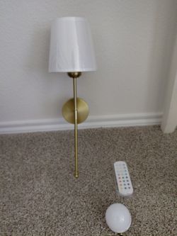 2 GOLD WALL SCONSES